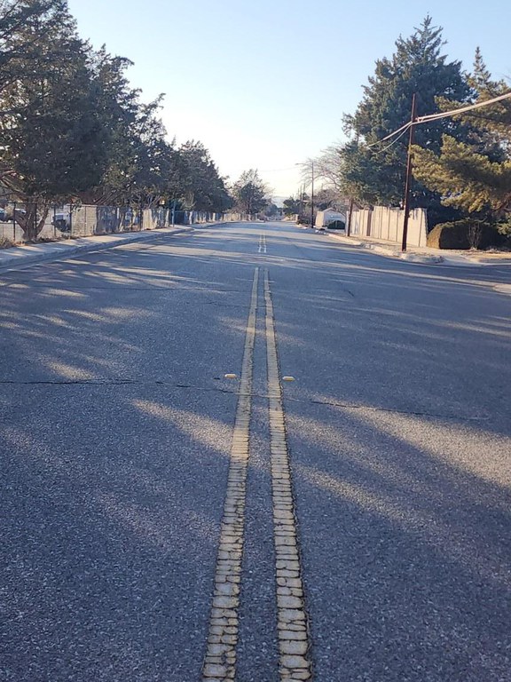 Photo of Claremont Ave near Sandia High School