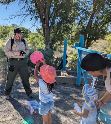 Discovery Day: Powerful Pollinators (ages 0-6)